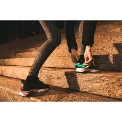 Tunturi Lampe Course à Pied - Lot De 4 9 Tunturi Lampe Course à Pied - Lot De 4 -Promos Vélos Boutique lampe course a pied lot de 4 2