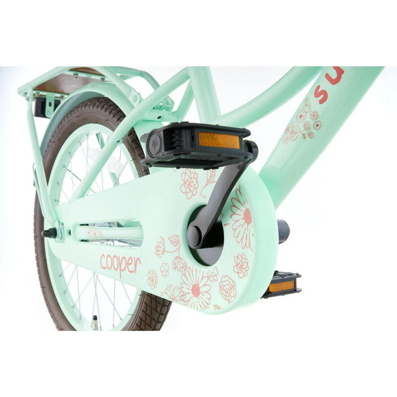 Vélo Enfant SuperSuper Cooper Bamboo - 18 Pouces - Vert Pistache 6 Vélo Enfant SuperSuper Cooper Bamboo - 18 Pouces - Vert Pistache – Image 6
