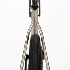 VELO GRAVEL TRIBAN GRVL 900 HOMME Cadre Titane -Promos Vélos Boutique velo gravel triban grvl 900 homme cadre titane 8